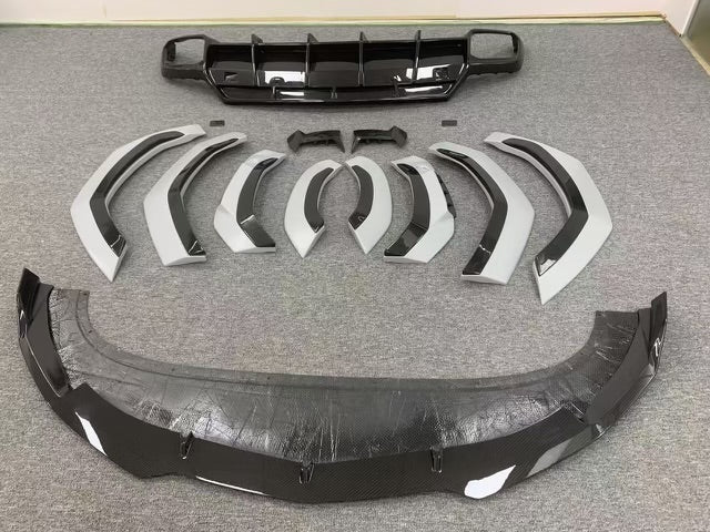 Lamborghini Urus Dry Carbon Fiber Widebody Kit