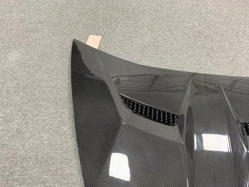 Lamborghini Huracan V Style Dry Carbon Fiber Hood