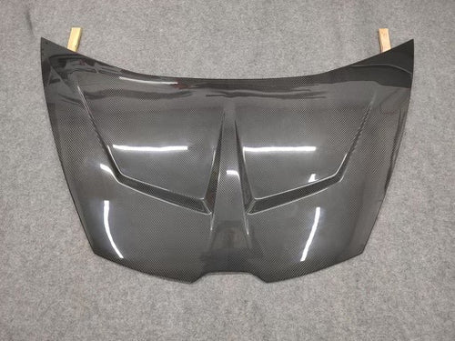 Lamborghini Huracan Dry Carbon Fiber hood