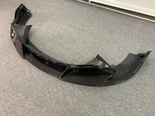 McLaren 720S V Style Dry Carbon Fiber Front Lip