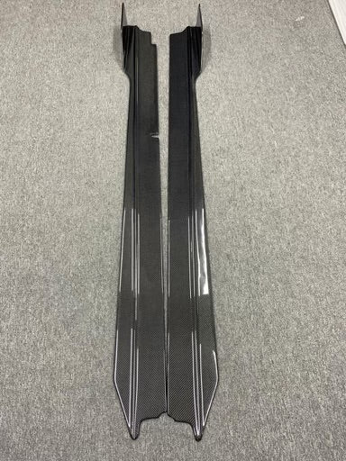 Lamborghini Huracan V Style Dry Carbon Fiber Side Skirts