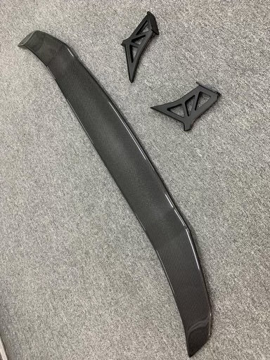 Lamborghini Huracan V Style Dry Carbon Fiber Wing