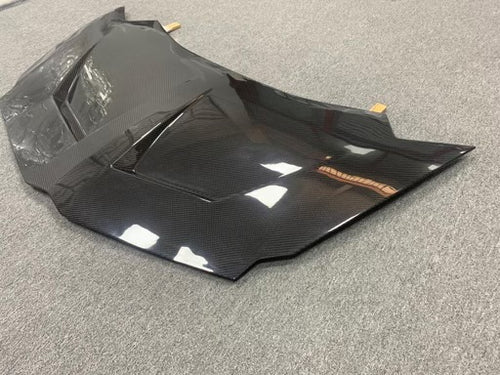 Lamborghini Aventador Dry Carbon Fiber Hood